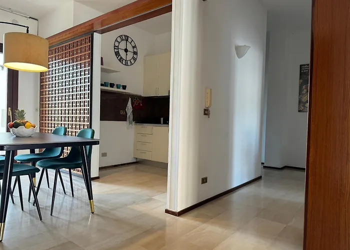 Attico 72 Apartment *